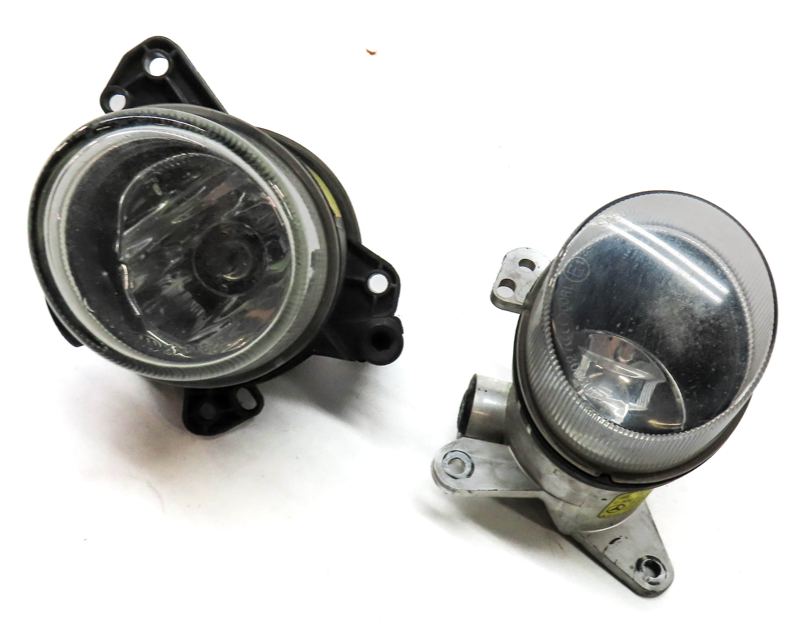 06-11 MERCEDES C250 C350 E300 GL320 GL450 R320 R350 R500 - RIGHT FOG LIGHT LAMP — exact item pictured
